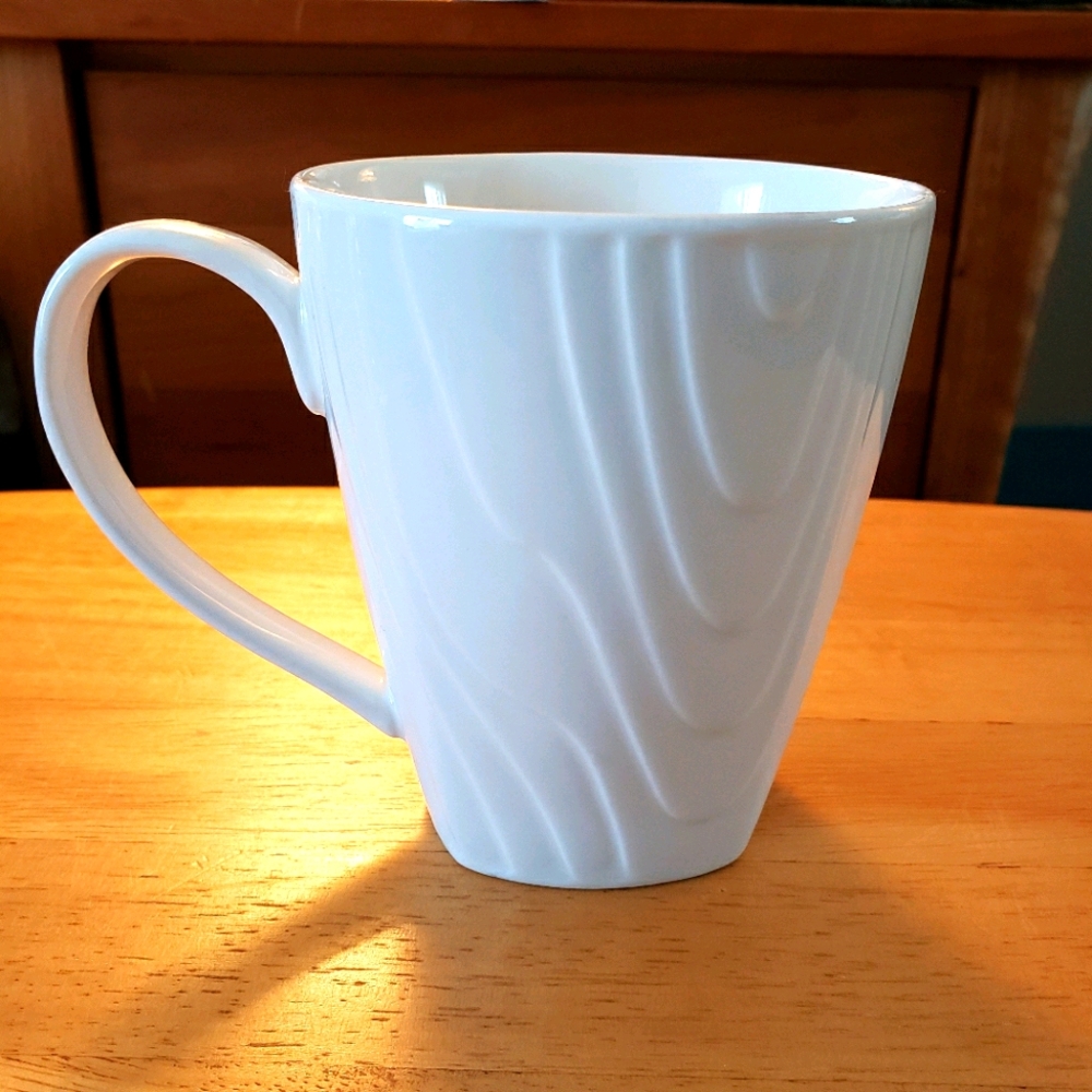 La Rochelle White Porcelain Coffee Mug